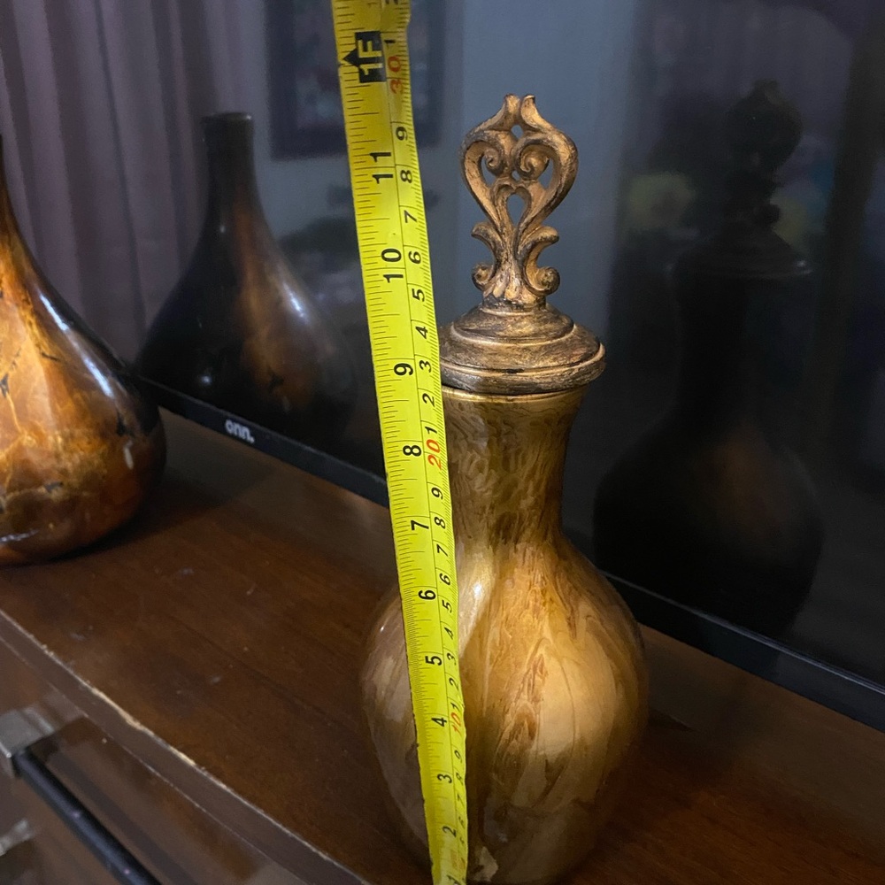 Elegant Gold Decorative Vase